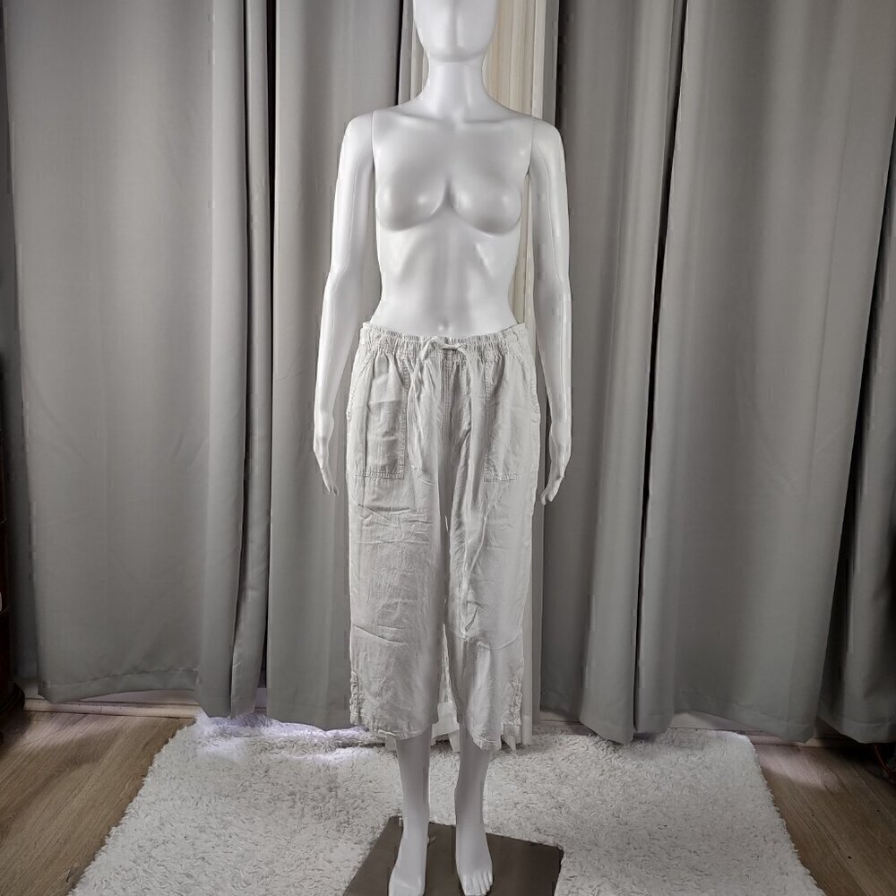 Kim Rogers Women's Two Pocket White 100% Cotton Lightweight Capri Pants, Size M